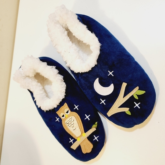 SNOOZIES women's night owl navy blue cozy slippers - Picture 1 of 7